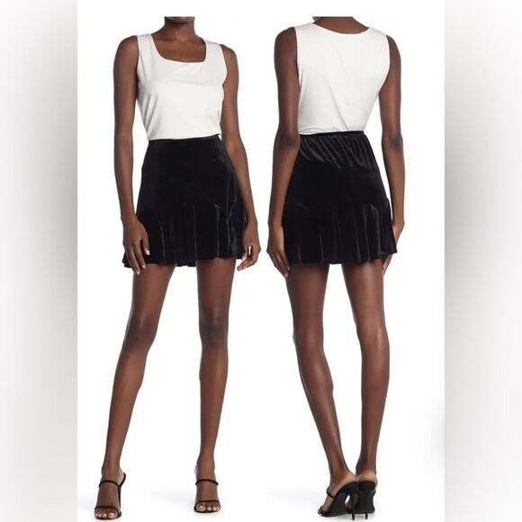 ROW A Godet Pleated Velvet Mini Skirt sz XL NWOT​ - Picture 1 of 6